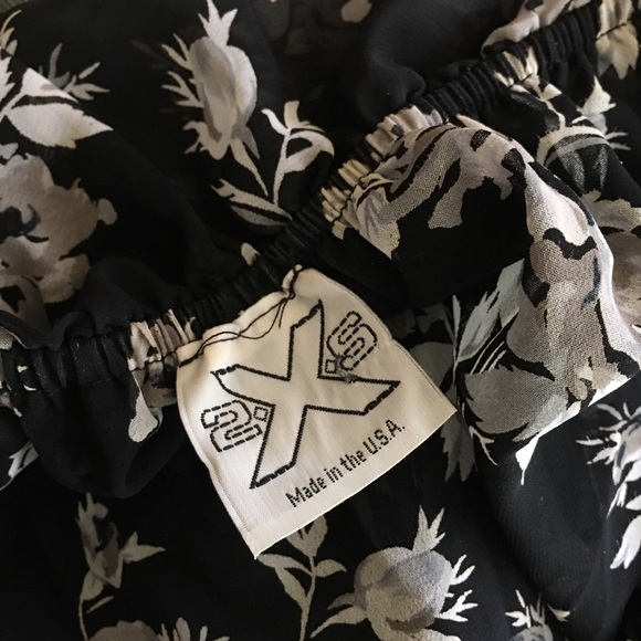 VTG 80s black sheer floral ots ruffle crop top - Picture 6 of 7